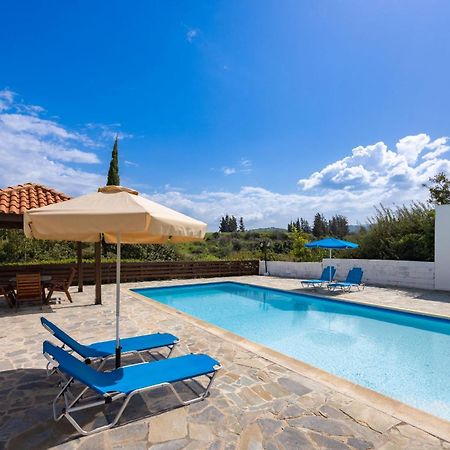Villa Ira Finiki Латхі Екстер'єр фото