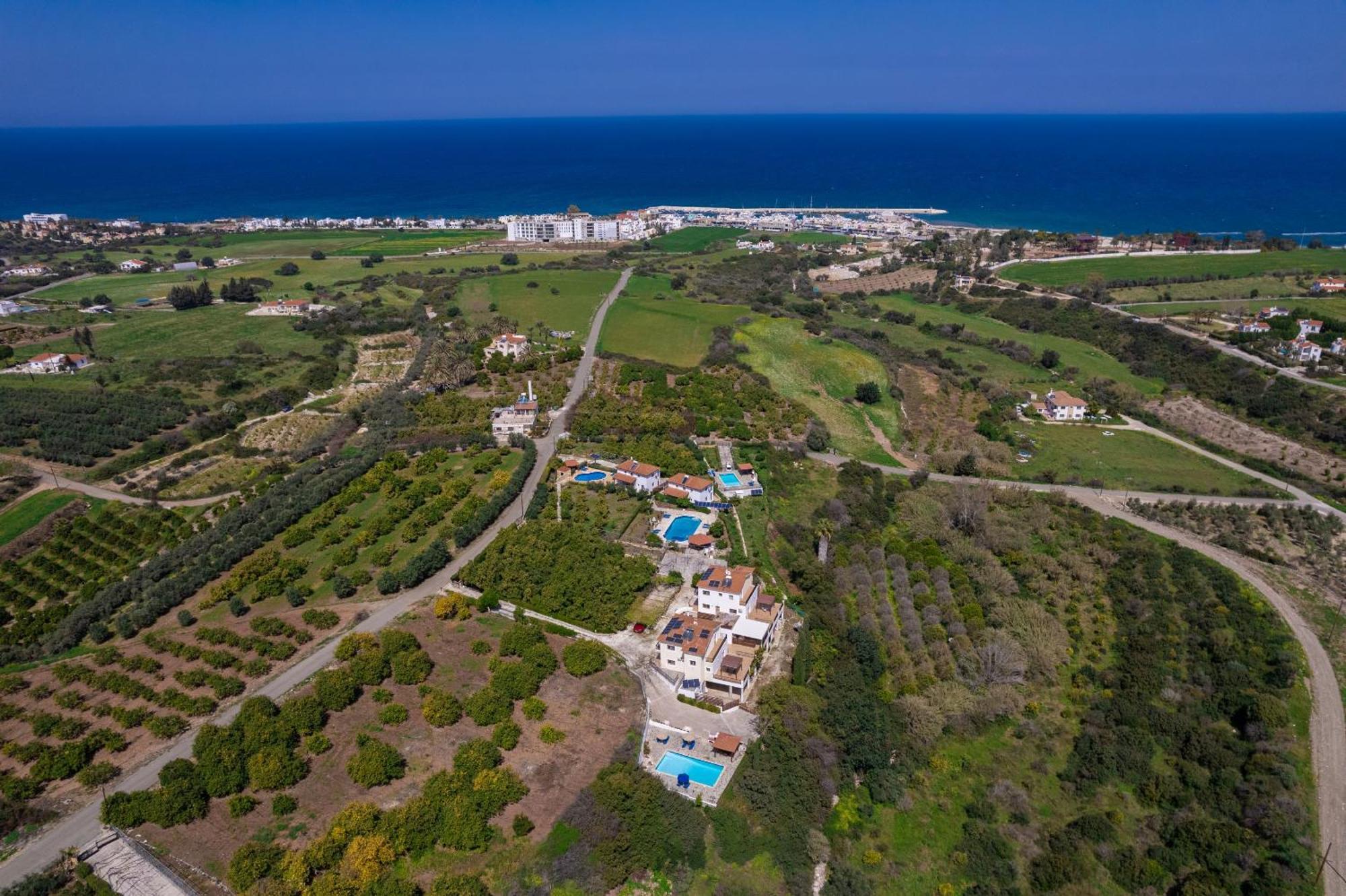 Villa Ira Finiki Латхі Екстер'єр фото